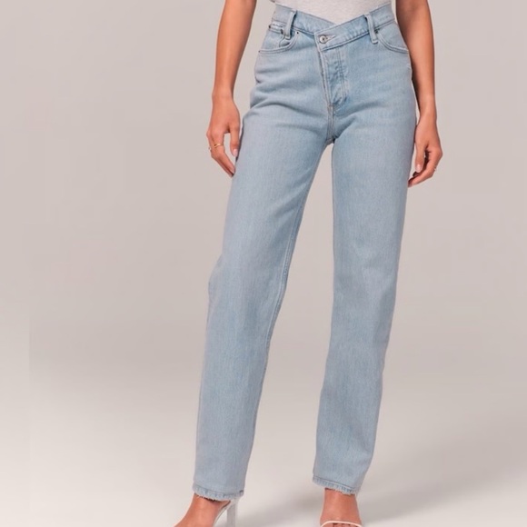 Abercrombie & Fitch Denim - Abercrombie & Fitch The Dad High Rise curve love criss-cross waist jeans 8/29